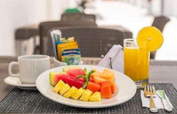 hotel el marques de manga