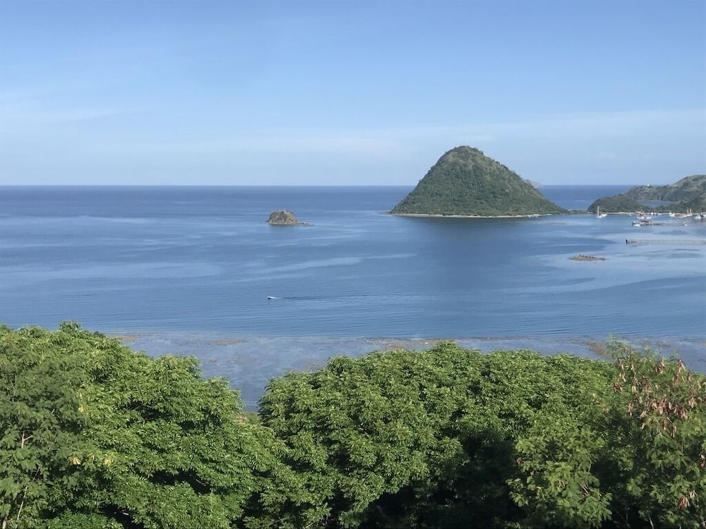 paradise garage komodo villa