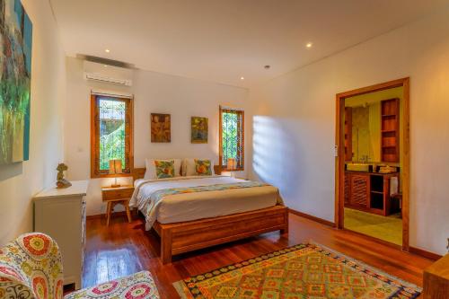 paradise garage komodo villa