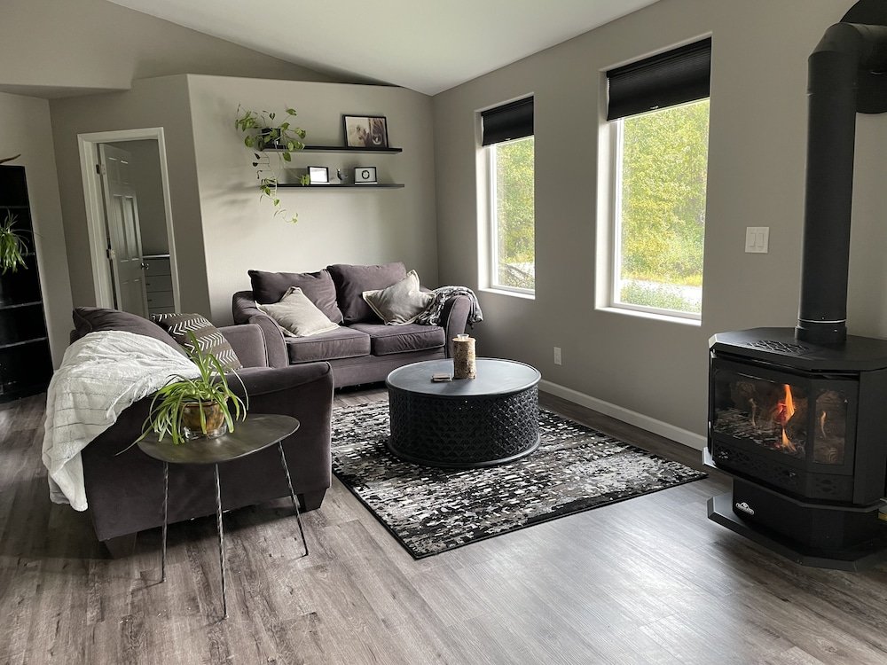 alaska lake and lodge at longmere