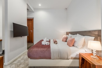 starlight luxury suites