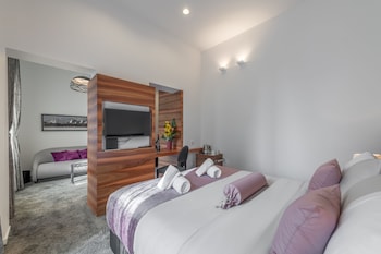 starlight luxury suites