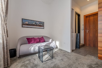 starlight luxury suites