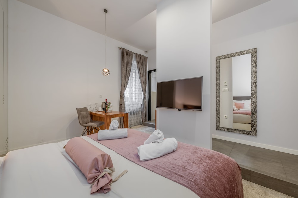 starlight luxury suites