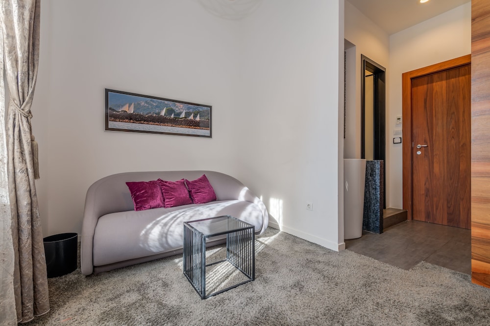 starlight luxury suites