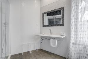 starlight luxury suites
