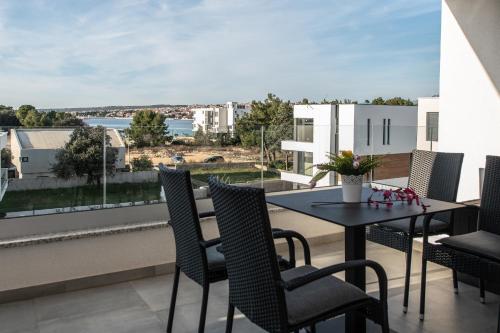 apartments olive garden 2