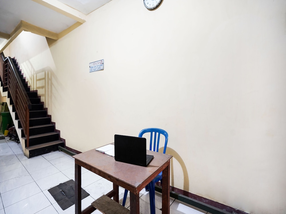 spot on 91774 kost nusantara sidoarjo