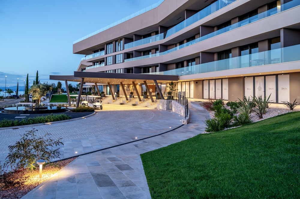 petram resort and residences