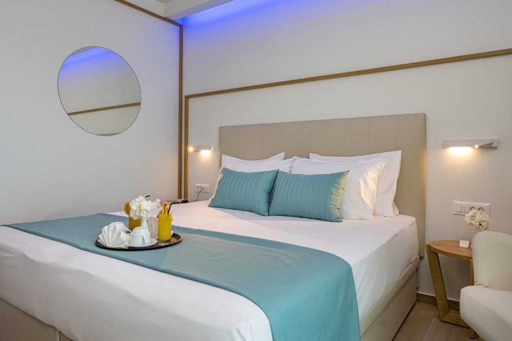 mirage bleu hotel