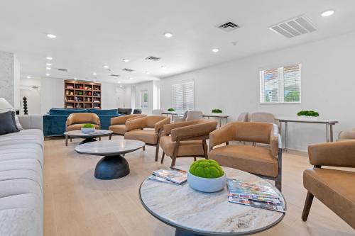 hotel manteo trademark collection by wyndham