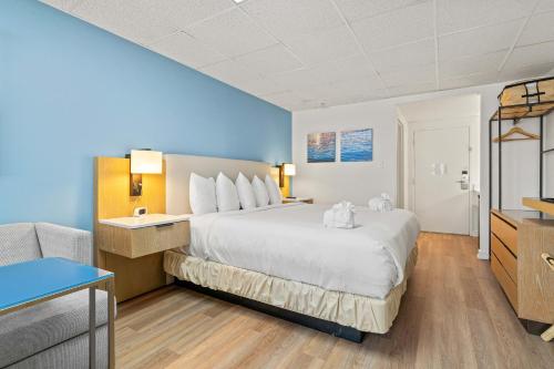 hotel manteo trademark collection by wyndham