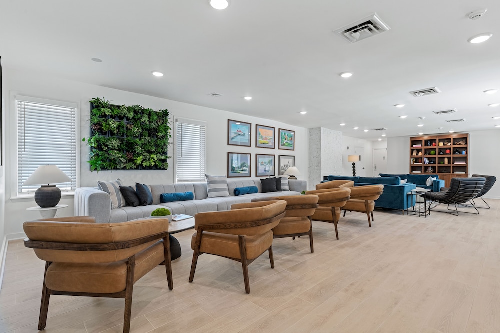 hotel manteo trademark collection by wyndham