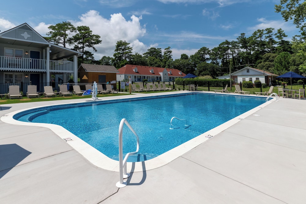 hotel manteo trademark collection by wyndham