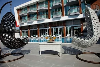 lova hotel spa
