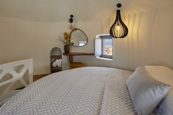 aecon suites
