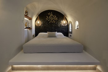 aecon suites
