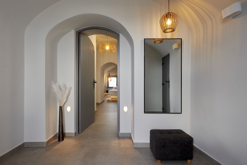 aecon suites