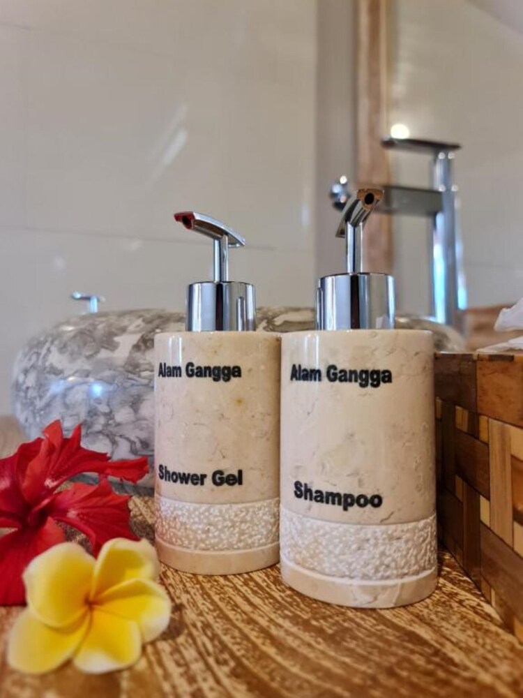 alamgangga villas tirta gangga