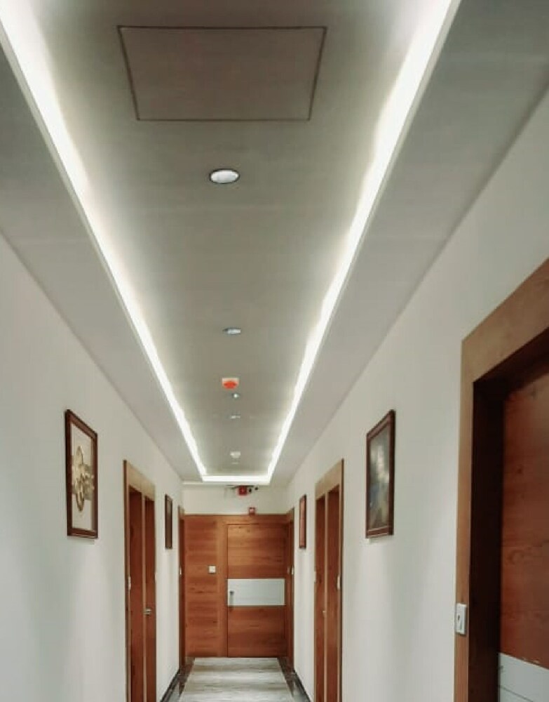 hotel m d residency anand