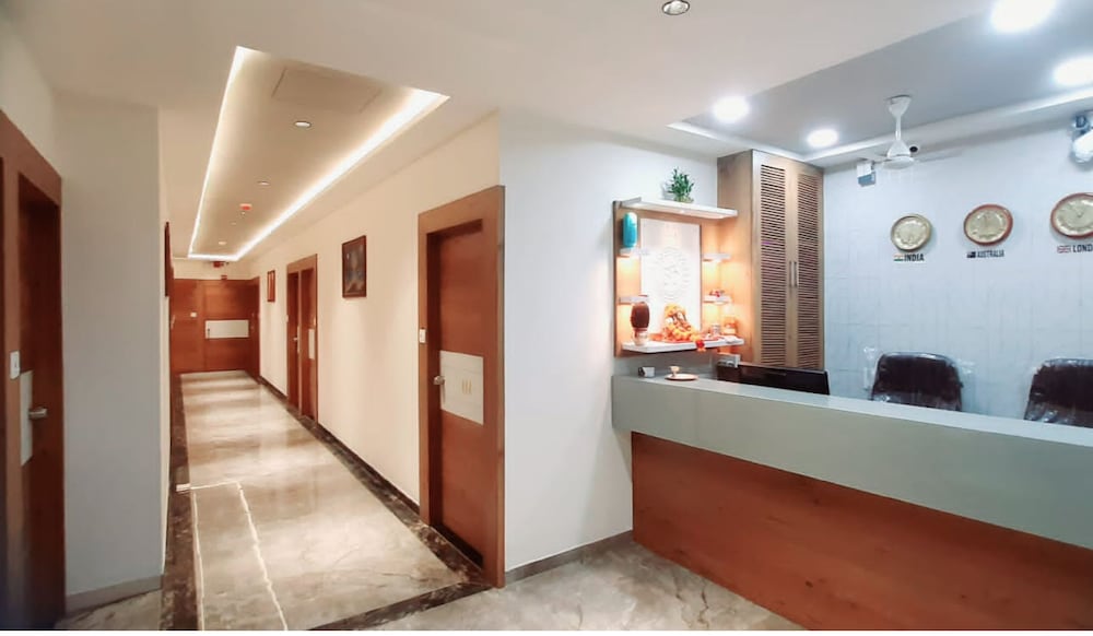 hotel m d residency anand