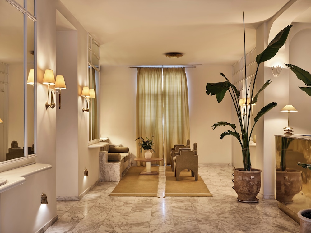 apollo palm hotel