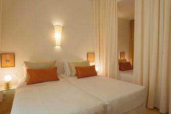 apollo palm hotel