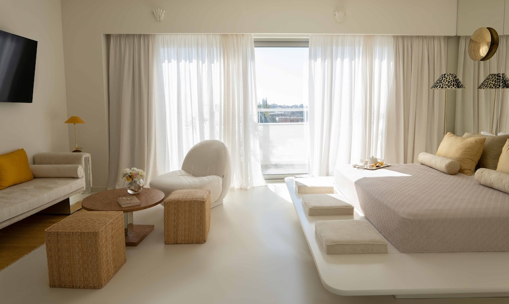 apollo palm hotel