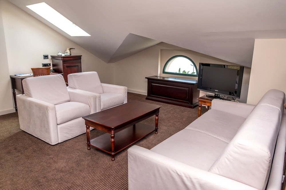 hotel astoria tivat