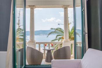 hotel astoria tivat