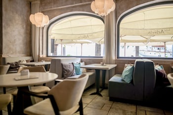hotel astoria tivat