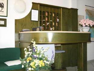 hotel ariston