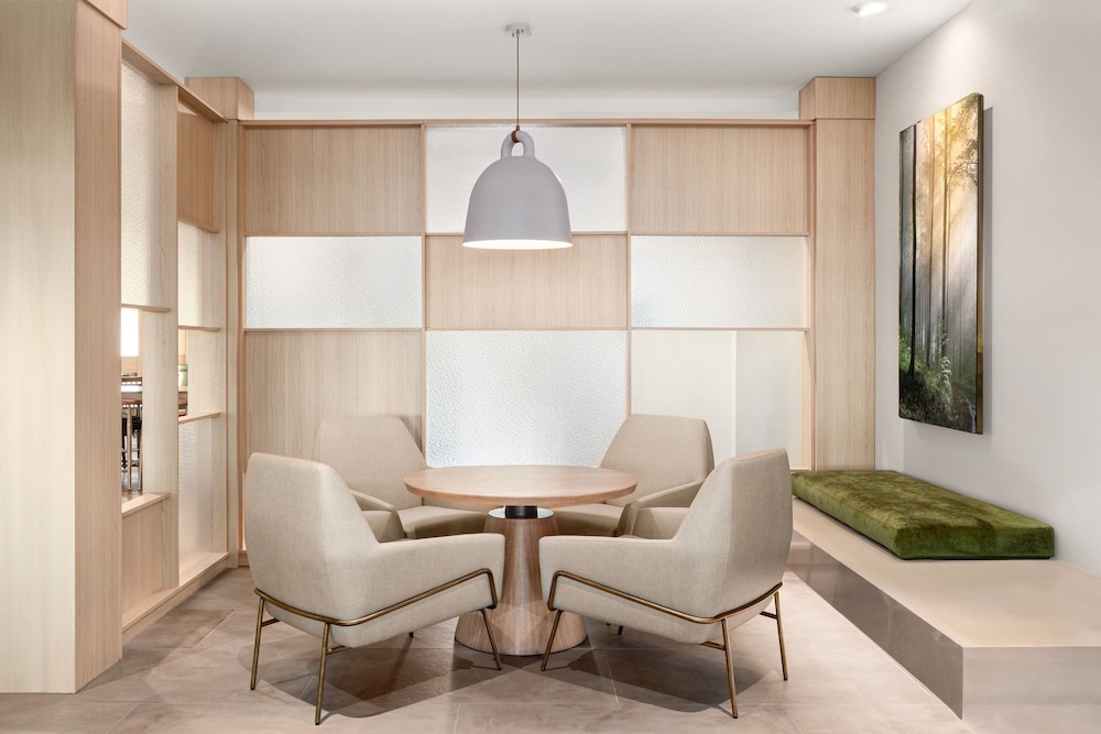 fairfield by marriott inn and suites whitsett greensboro east