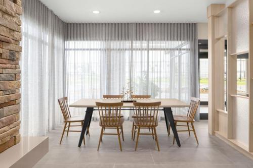 fairfield by marriott inn and suites whitsett greensboro east