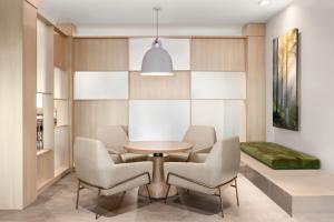 fairfield by marriott inn and suites whitsett greensboro east