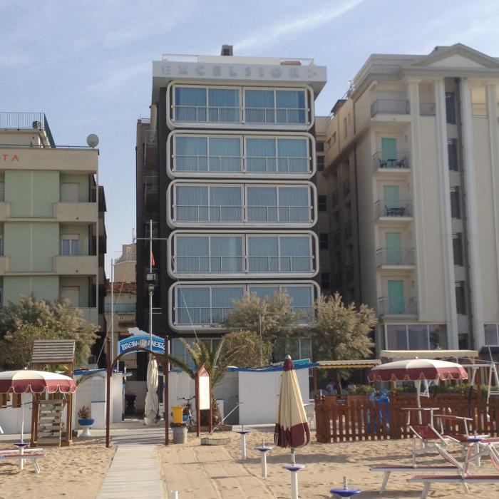 hotel excelsior