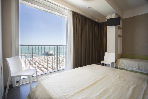 hotel excelsior