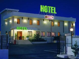 genius hotel