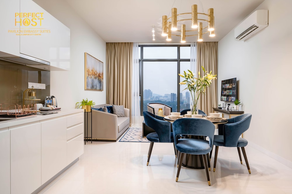 pavilion embassy suites klcc