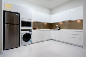 pavilion embassy suites klcc