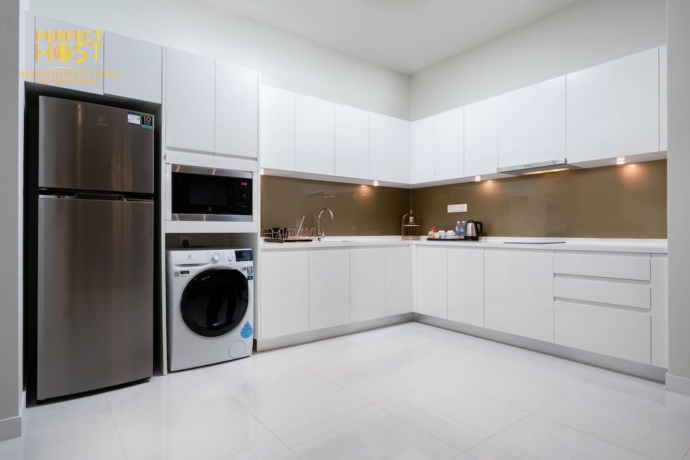 pavilion embassy suites klcc