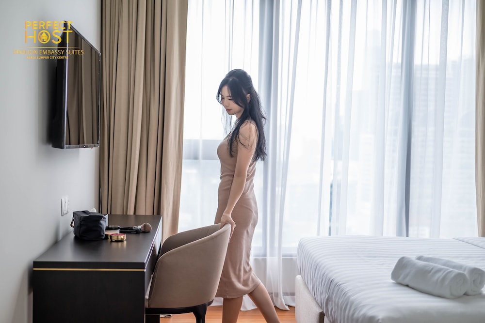 pavilion embassy suites klcc