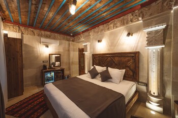 leda stone house