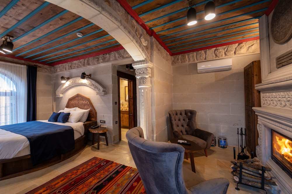 leda stone house