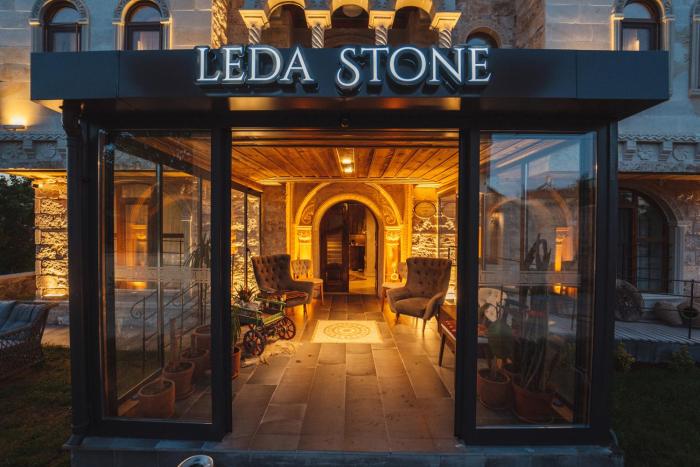 leda stone house