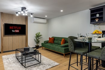 baymari suites city life