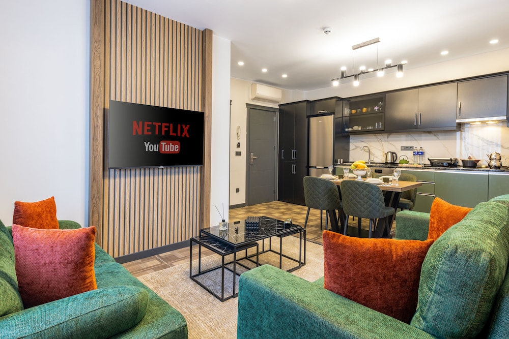 baymari suites city life