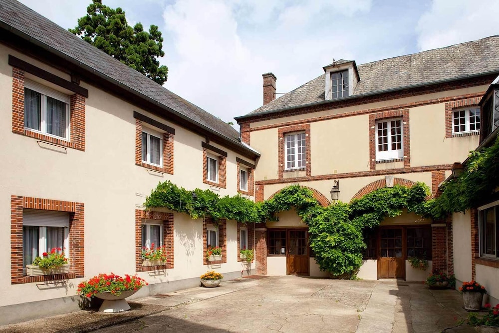 hotel du saumon verneuil sur avre