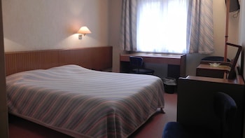 hotel du saumon verneuil sur avre