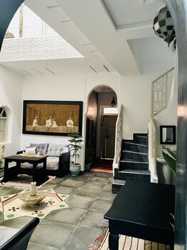 dar riad jomana